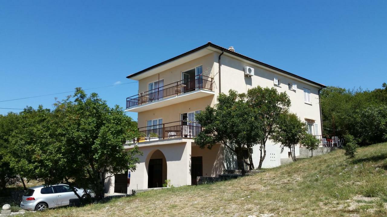 Apartments Claudia Šmrika Eksteriør billede